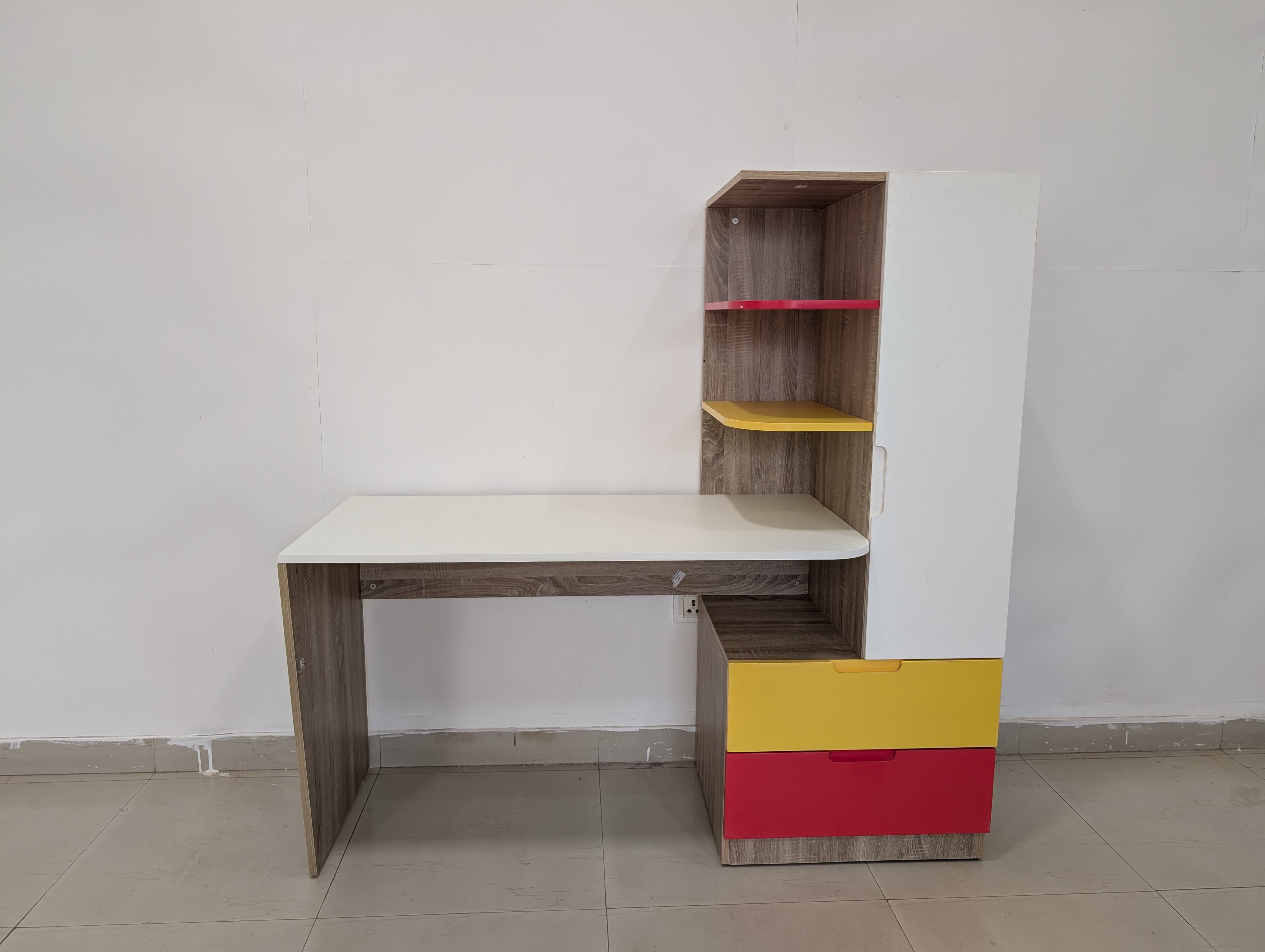 Mr Practical Study Table (Pre-Loved Furniture Almost New)