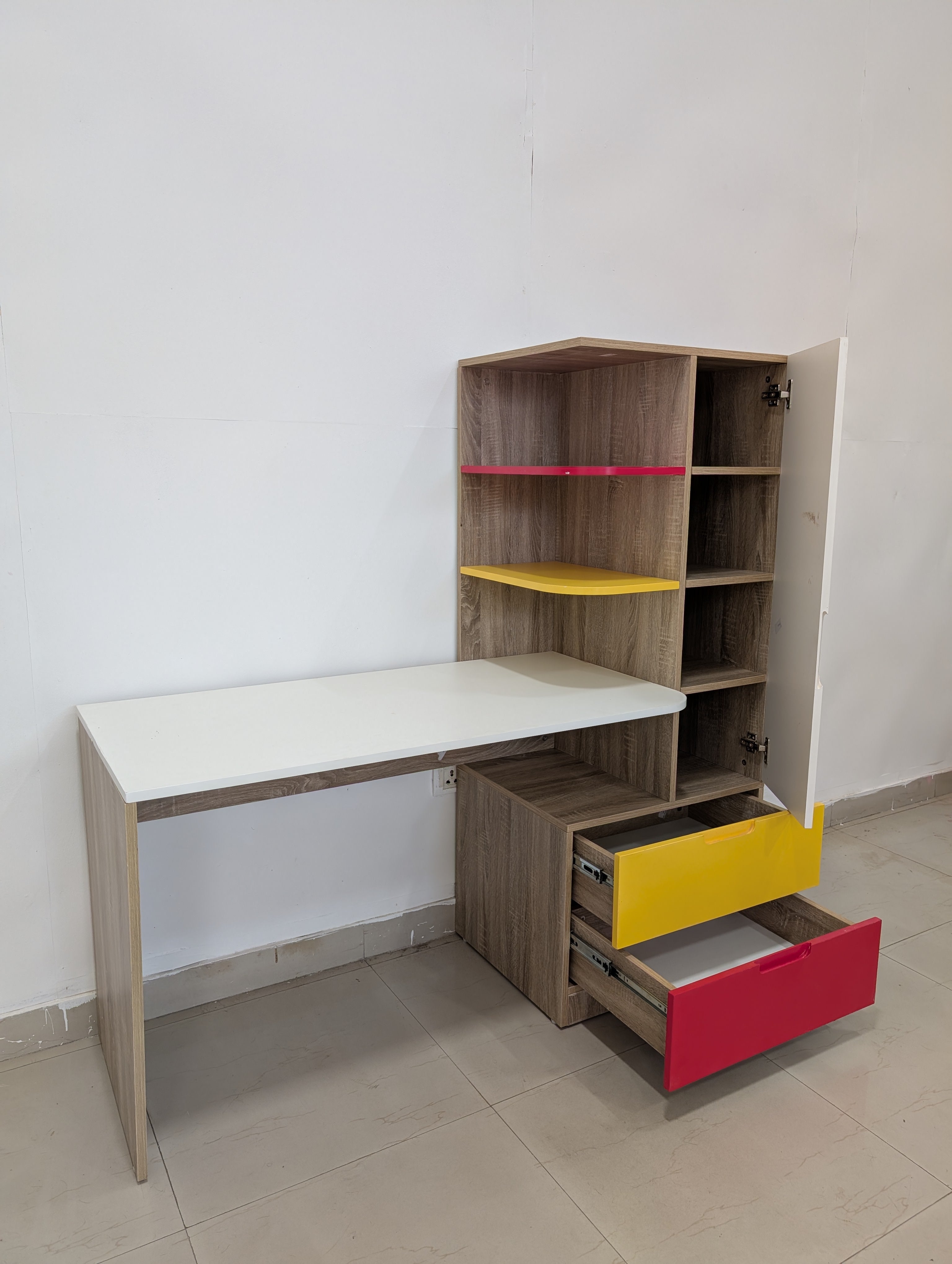 Mr Practical Study Table (Pre-Loved Furniture Almost New)