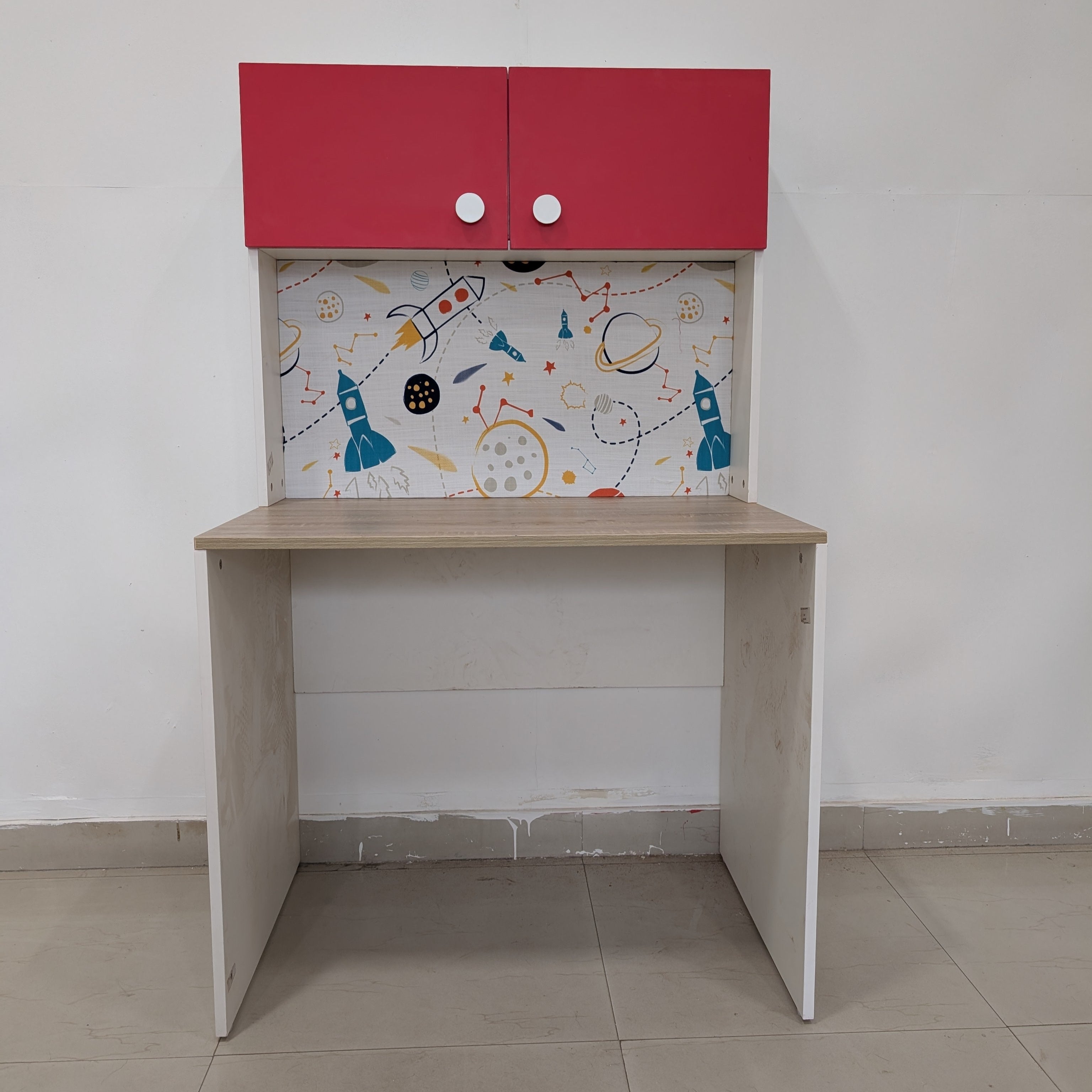 Smooth Sail Study Table (Pre-Loved Furniture Almost New)