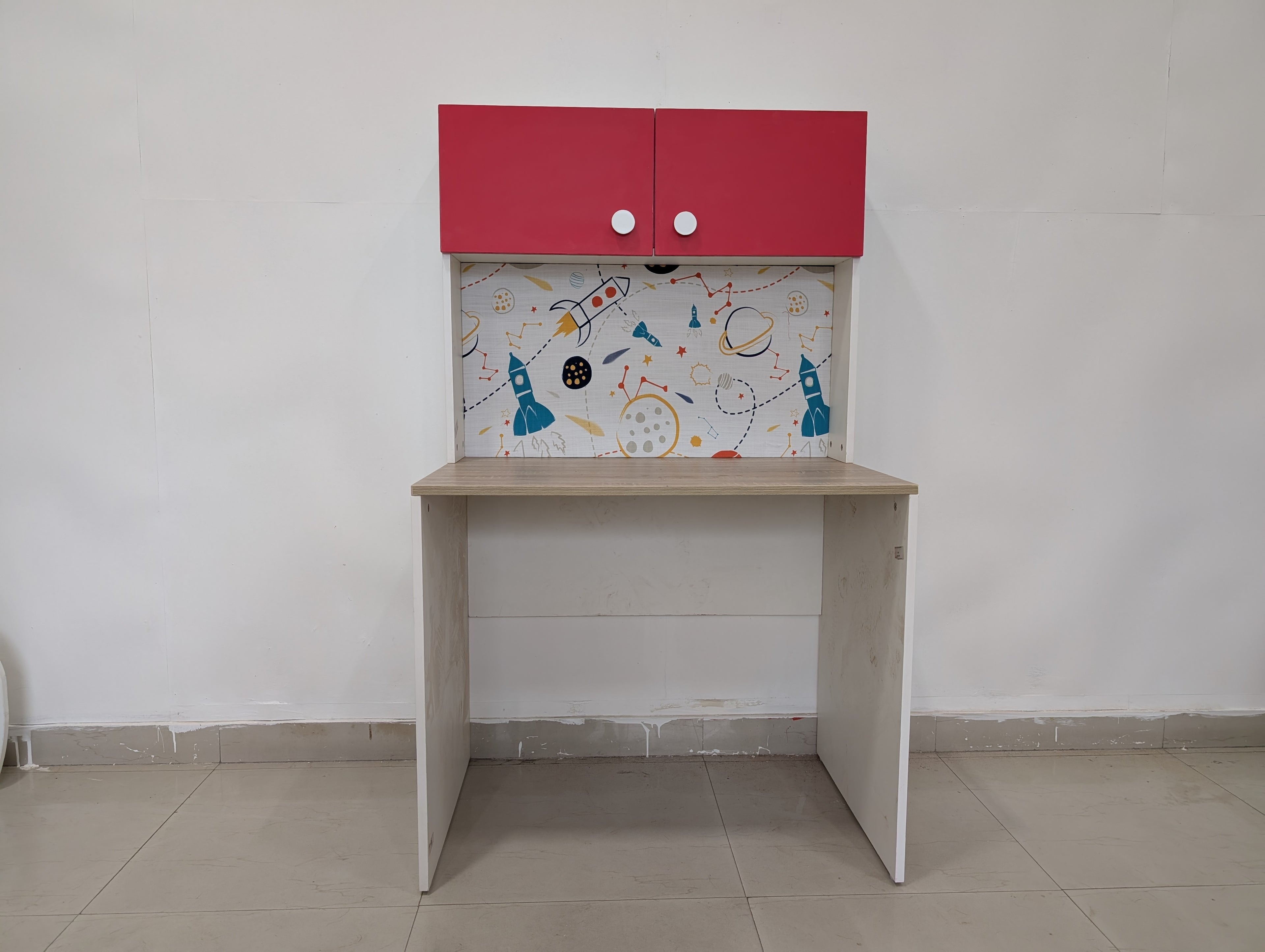 Smooth Sail Study Table (Pre-Loved Furniture Almost New)