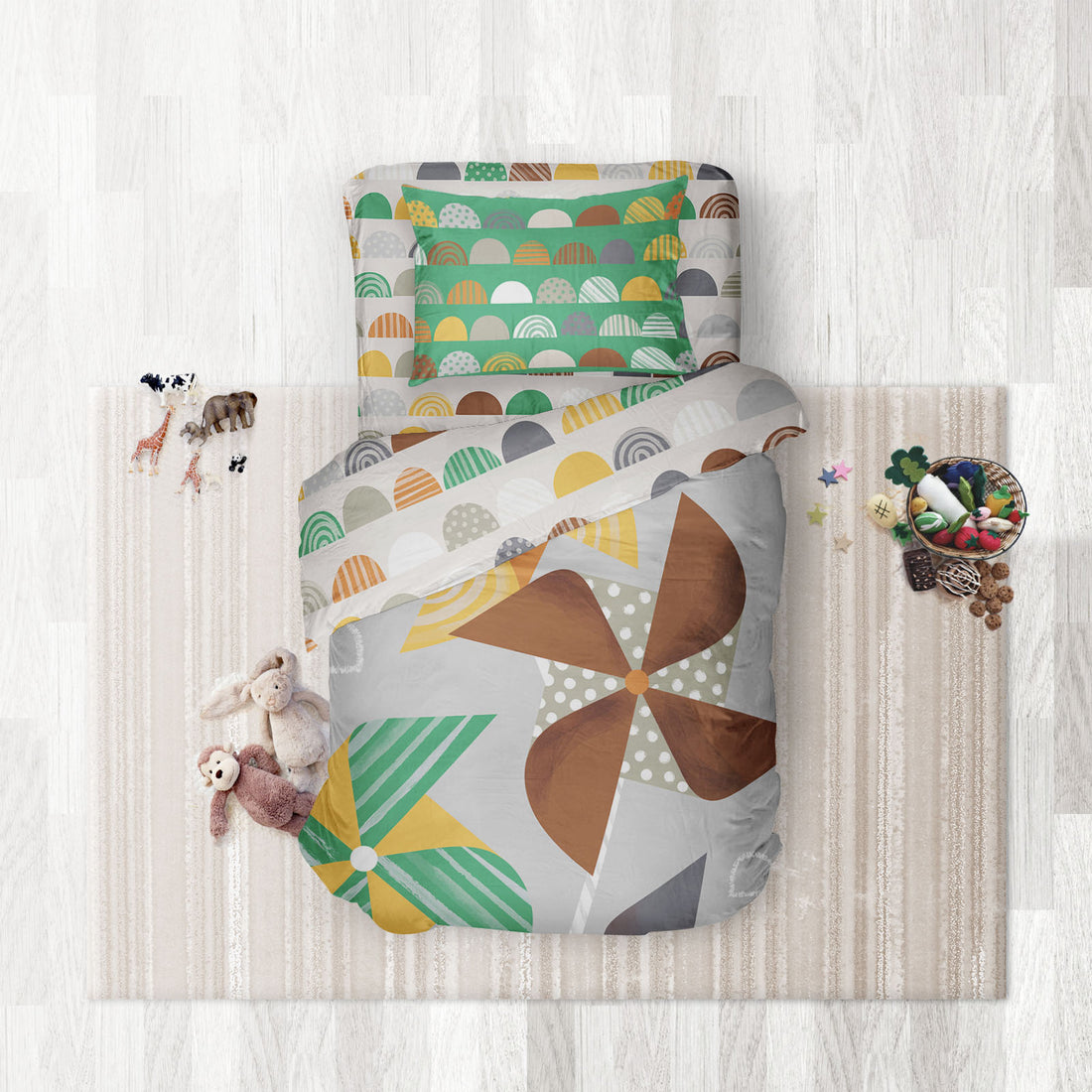 Pinwheels- Set of Bedsheet, Duvet cover &amp; Pillow cover