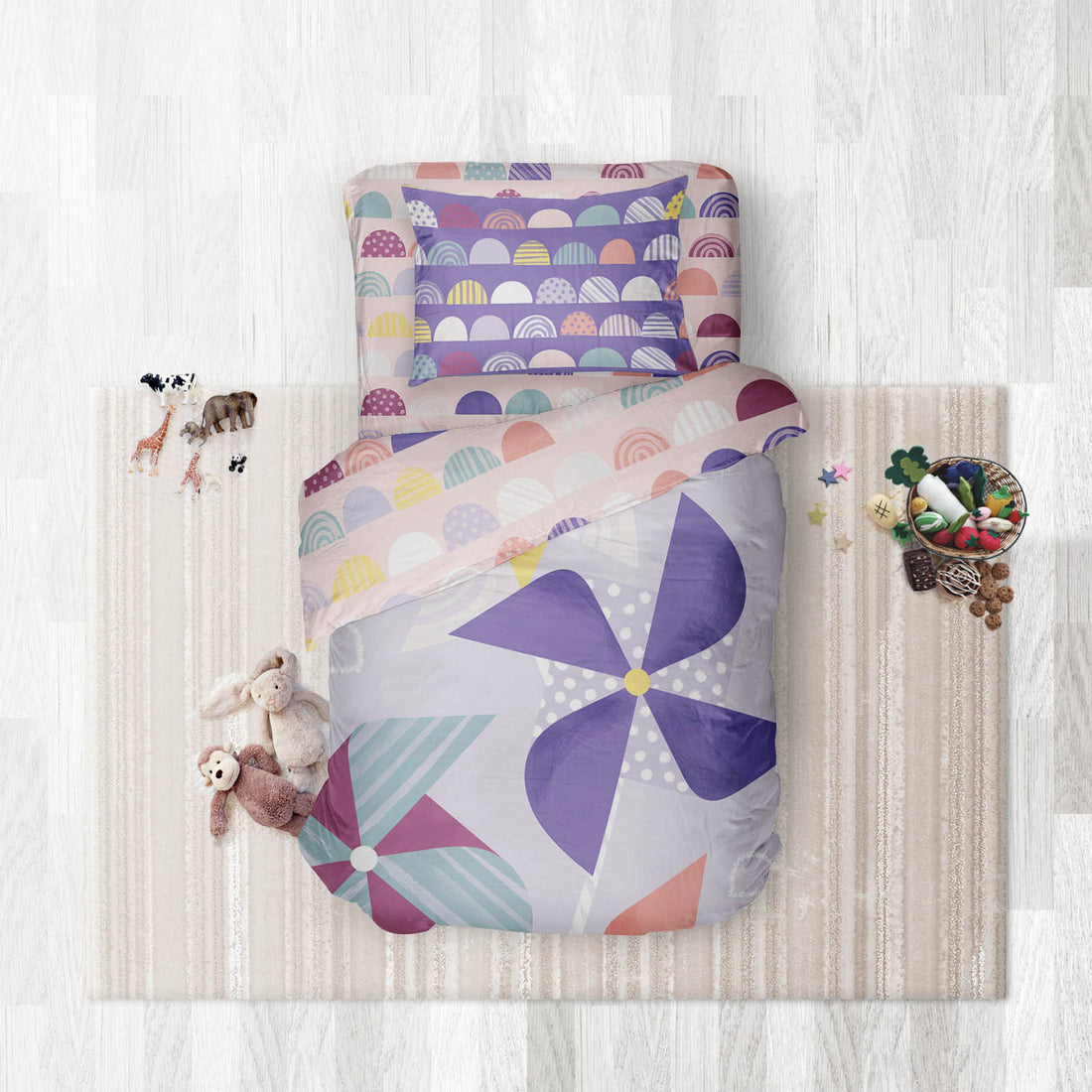Pinwheels- Set of Bedsheet, Duvet cover & Pillow cover