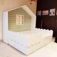 Little Hut Bed 10